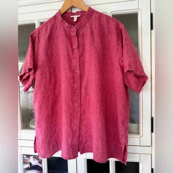 Eileen Fisher beautifully designed and made button-front linen shirt. $145 new. - Picture 1 of 7